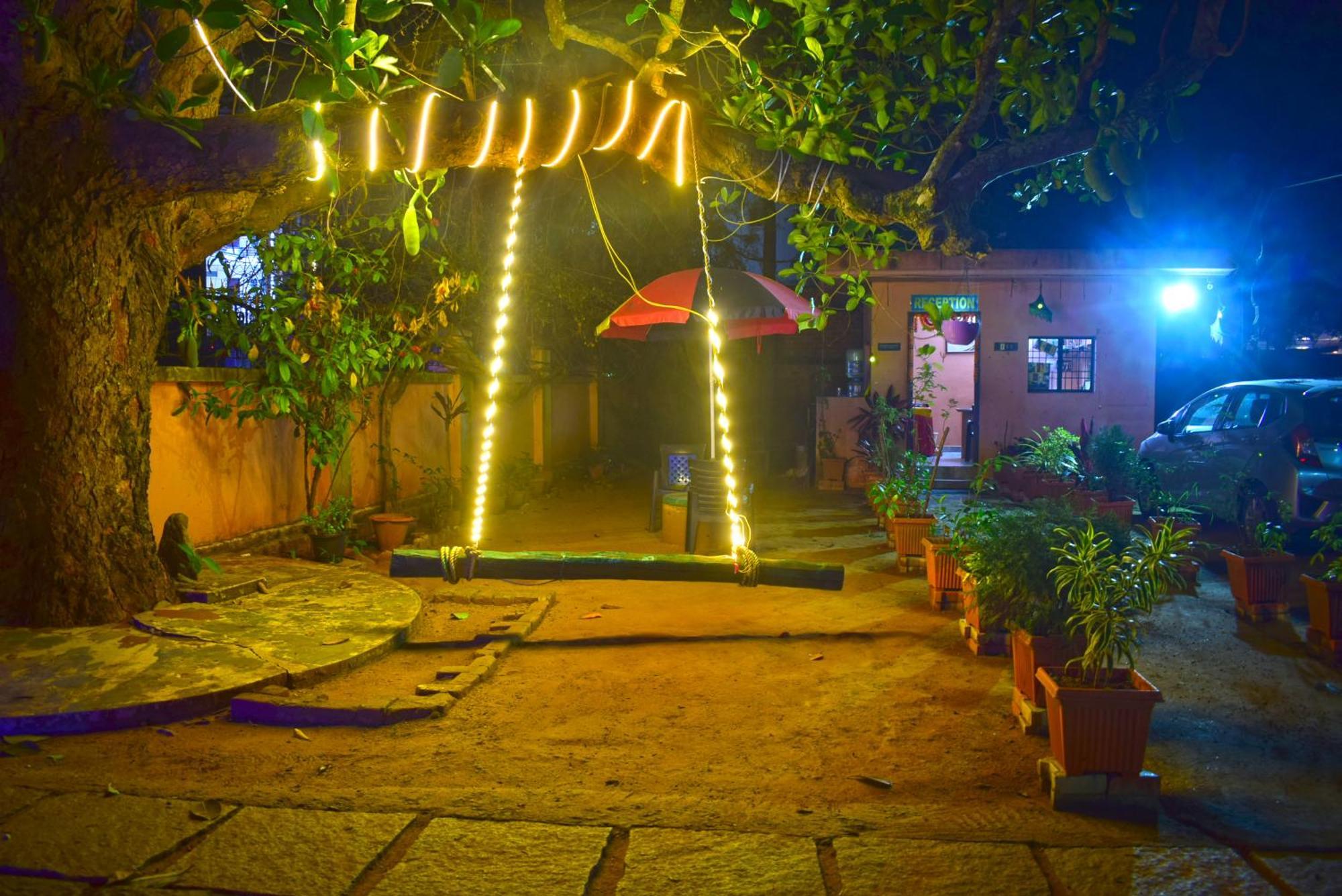 Jains Royal Palace Resorts Yelagiri Buitenkant foto