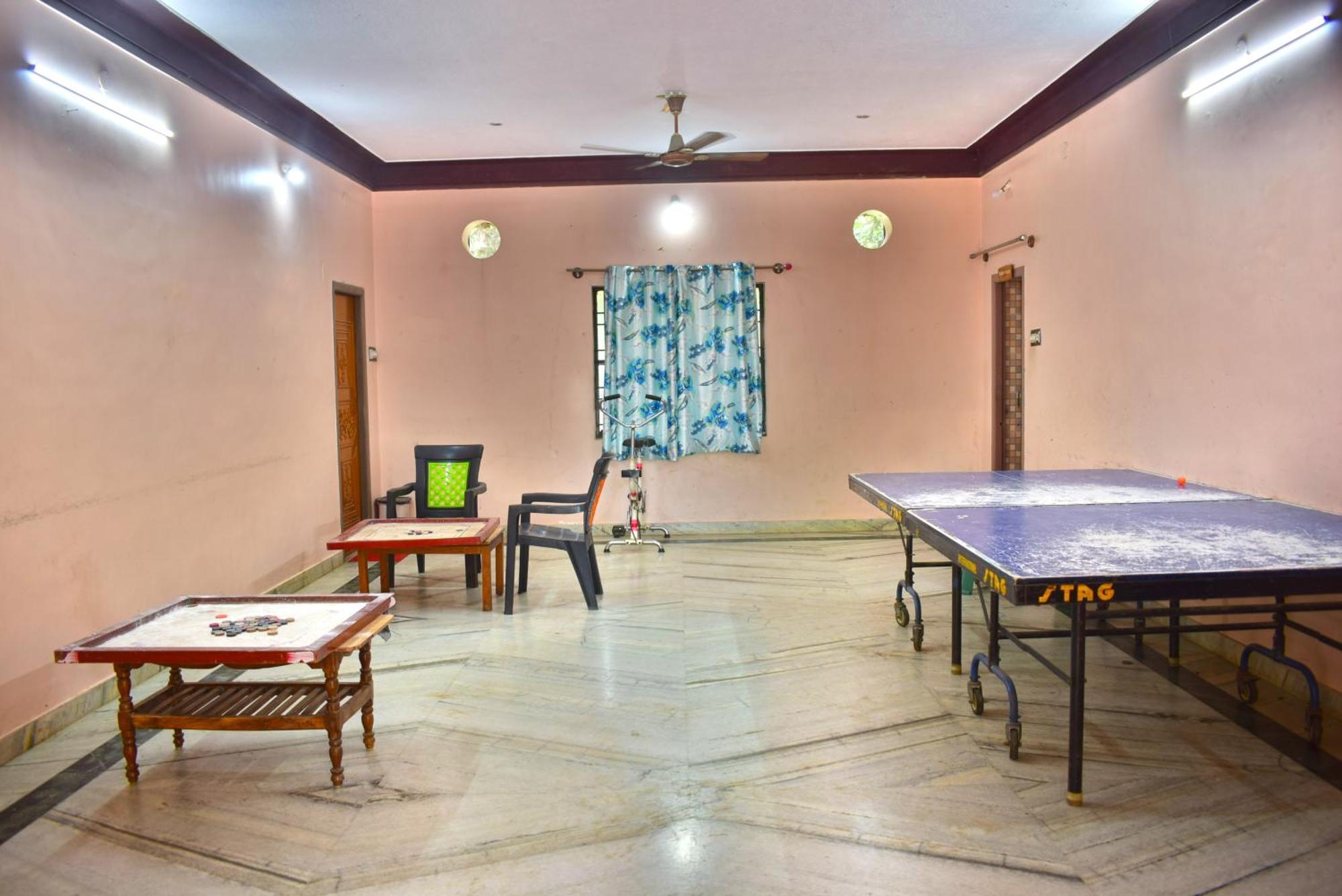 Jains Royal Palace Resorts Yelagiri Buitenkant foto