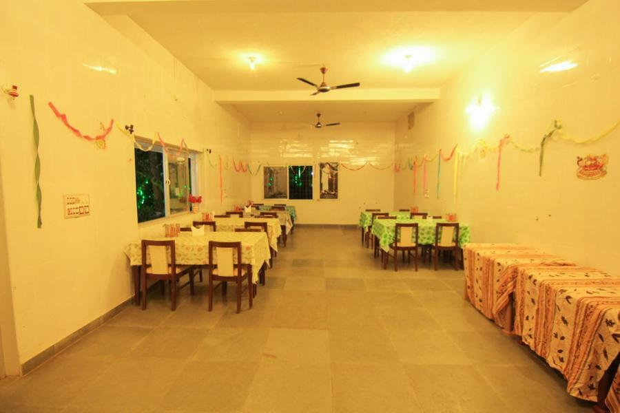 Jains Royal Palace Resorts Yelagiri Buitenkant foto