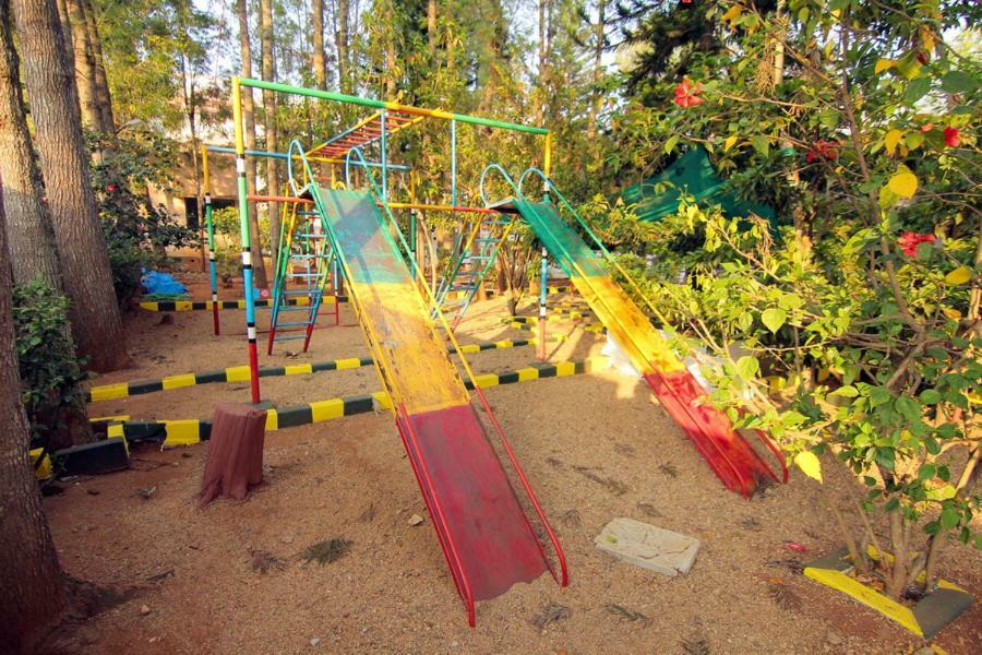 Jains Royal Palace Resorts Yelagiri Buitenkant foto